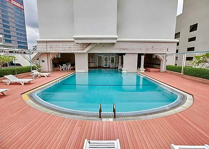 The Royal 4* Bangkok