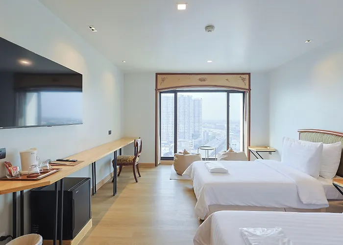 The Royal Hotel Bangkok