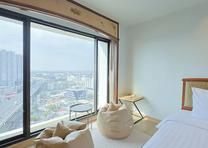 The Royal Hotel 4*