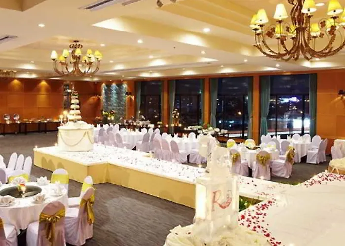 The Royal Hotel Bangkok