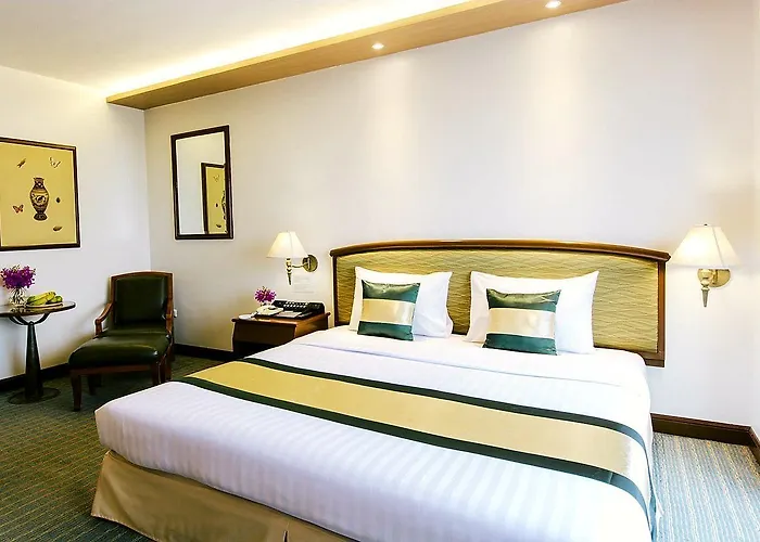 The Royal Hotel Bangkok